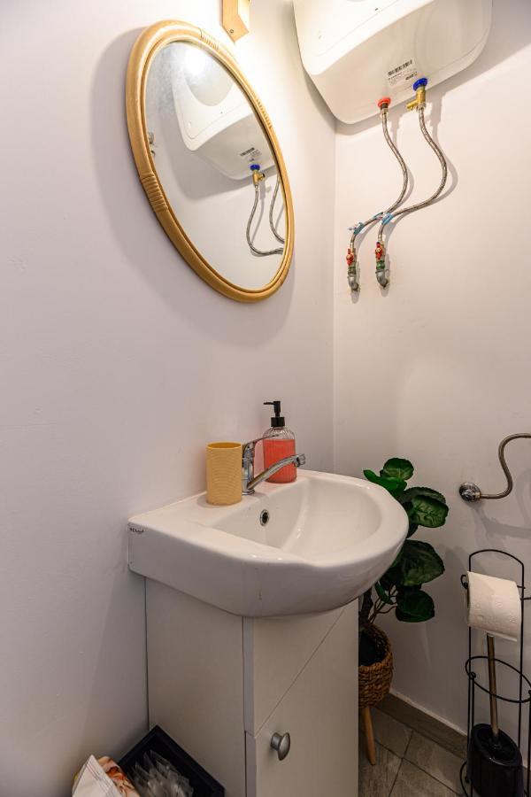 בראשוב Backpacker'S Room מראה חיצוני תמונה